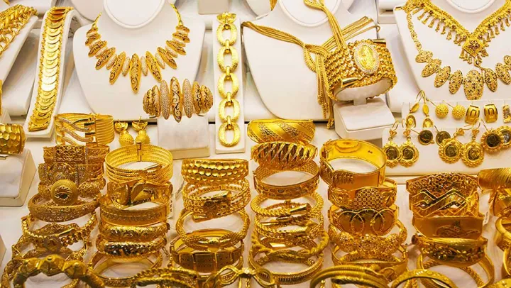 पहेलो धातु सुनको मूल्यमा चारदिनदेखि निरन्तर गिरावट