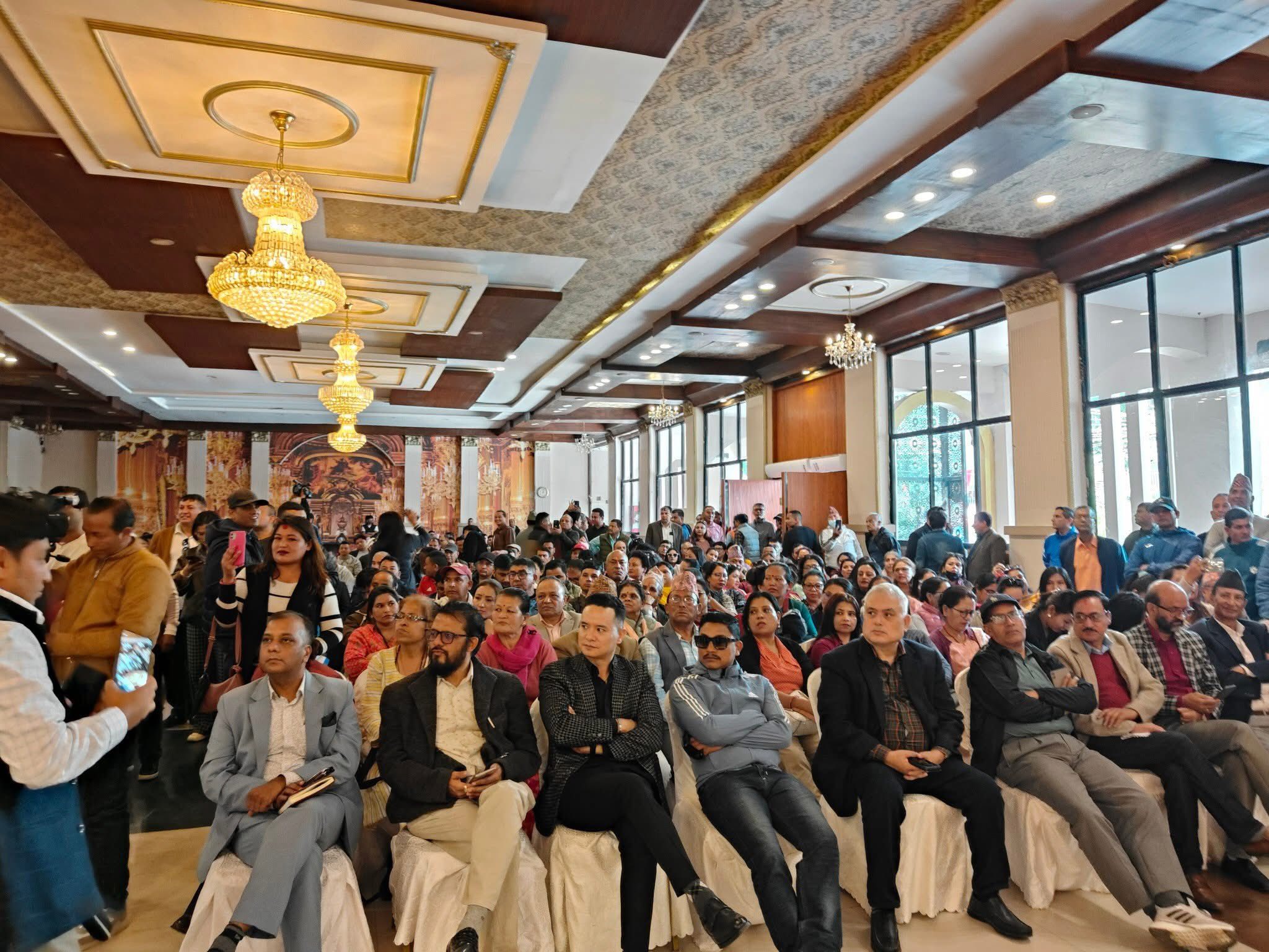 मङ्सिरभित्र कांग्रेसको नियमित महाधिवेशन नभए केन्द्रीय समिति भङ्ग गर्न माग