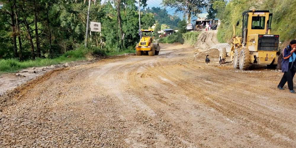 धुलिखेल–खावा सडक : कालेपत्र गर्न आगामी चैत ७ गतेदेखि २० गतेसम्म रातका समयमा यातायात बन्द गरिने
