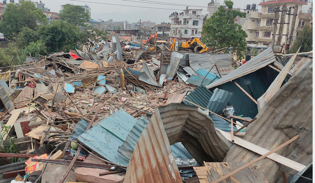 उपत्यकाको नदी किनाराका बस्ती खाली गराउने कार्य जारी