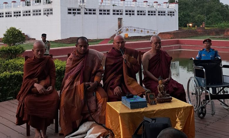 अलोका कुकुरसहितको ‘शान्ति पदयात्रा’ टोली लुम्बिनीमा