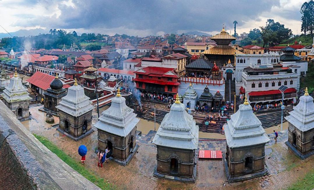 पशुपतिमा साउने सोमबारको तयारीः सफाइ अभियान सुरु