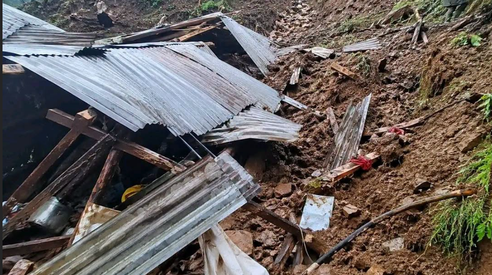 रोल्पामा पहिरोले घर र गोठ पुरिँदा दुईको मृत्यु, दुई जना घाइते