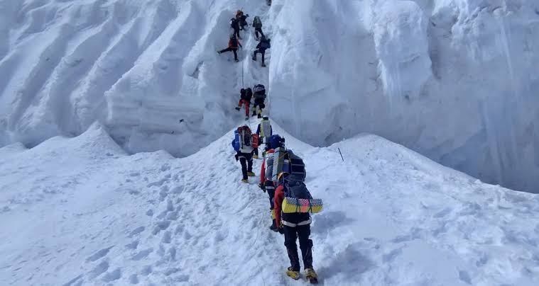हिमाल चढ्ने रहर, सुरक्षित फर्कने चुनौती