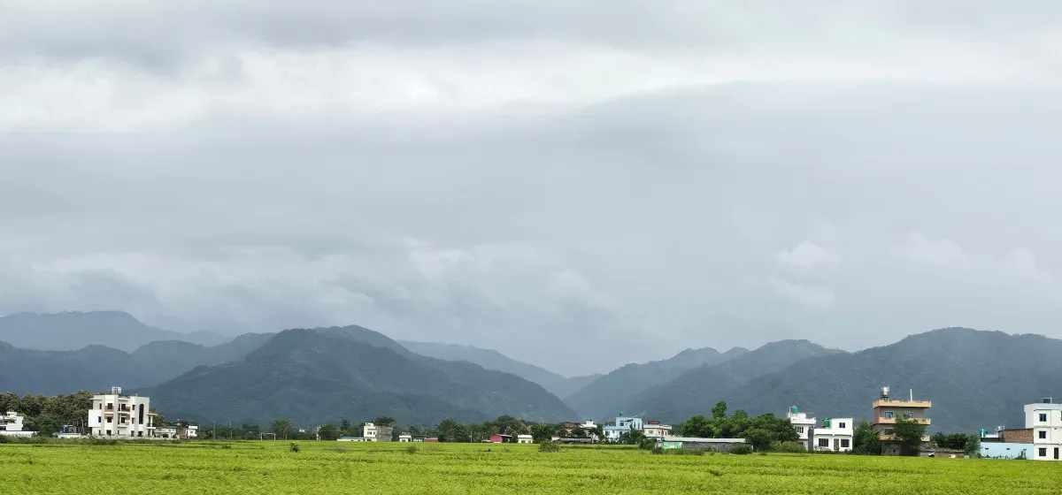 कमजोर बन्दै न्यून चापीय प्रणाली