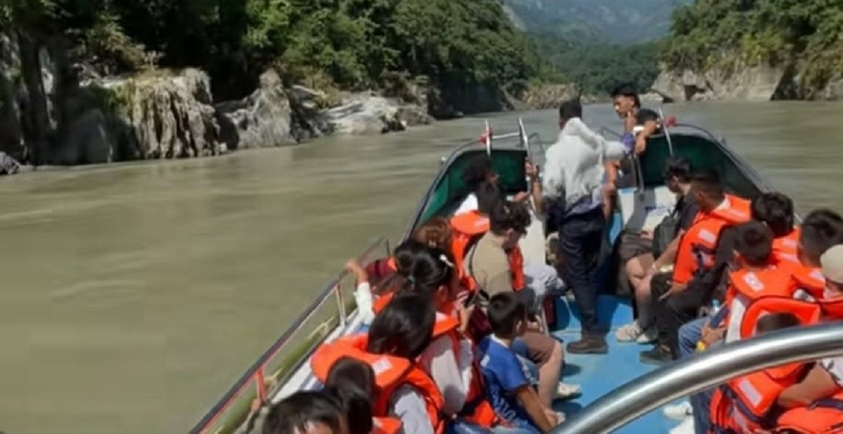 सप्तकोशीमा मोटर बोट दुर्घटना, तीनको मृत्यु, पाँच बेपत्ता
