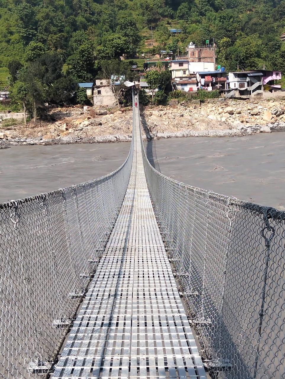 भोटेकोशी–त्रिशूली बाढीका कारण क्षतिग्रस्त १८ झोलुङ्ले पुल मर्मतपछि सञ्चालनमा