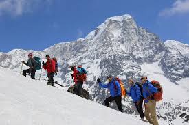 शरद् ऋतुमा ४४ हिमाल आरोहण गर्न ७६ देशका आरोहीलाई अनुमति