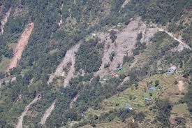 शिखका पहिरो प्रभावित भन्दछन्, ‘आश्रयस्थल भन्दा खाली घरमा बस्न सहज भयो’
