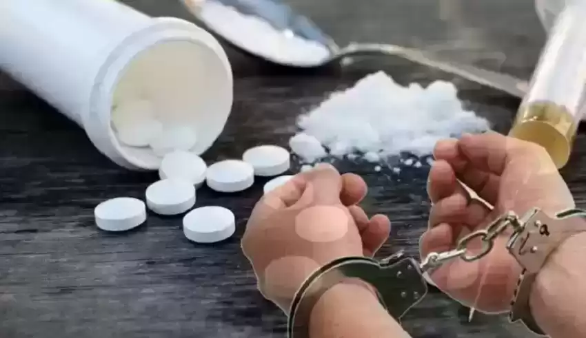 लागुऔषधसहित ३१ जना पक्राउ