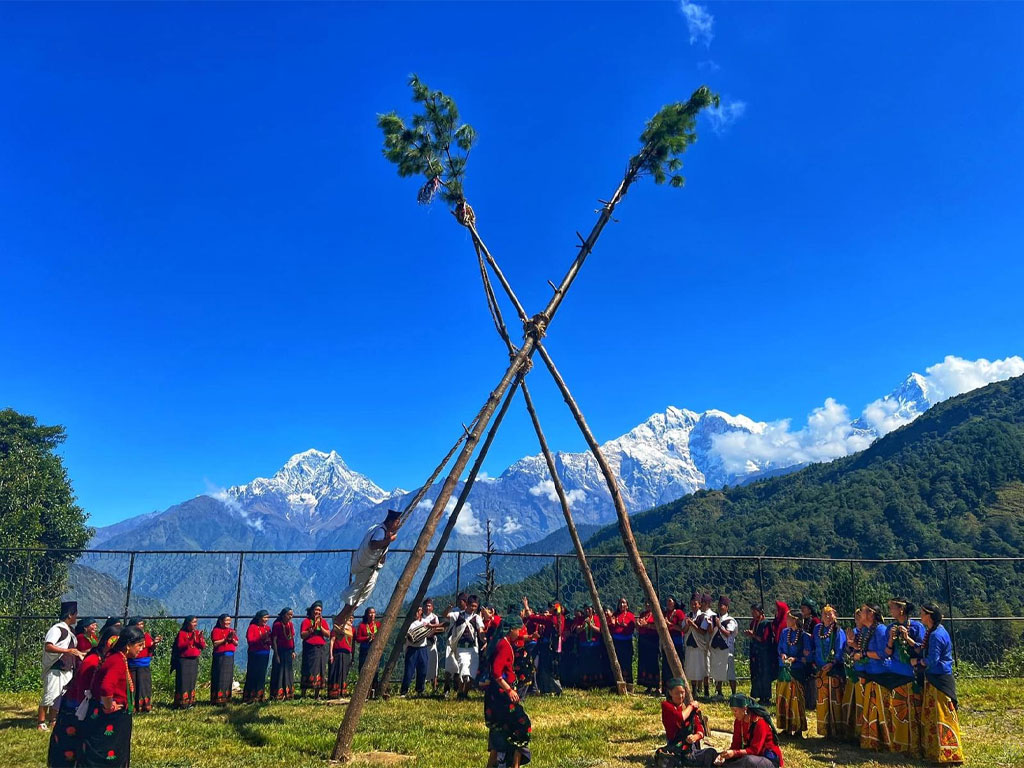 ‘दसैँ गाउँमा नै रमाइलो’