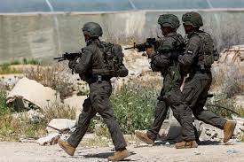 इजरायली कब्जा बलद्वारा हेब्रोनका विभिन्न क्षेत्रमा छापा मारी दर्जनौं प्यालेस्टिनीलाई गिरफ्तार