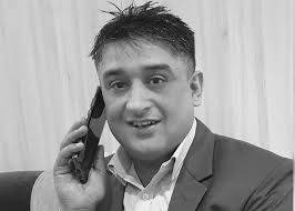 पत्रकार खनिया मृत भेटिए