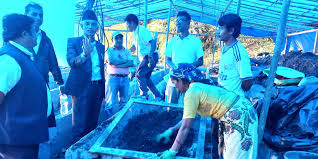 पातपतिङ्गरबाट जैविक मल उत्पादन गर्दै स्थानीय