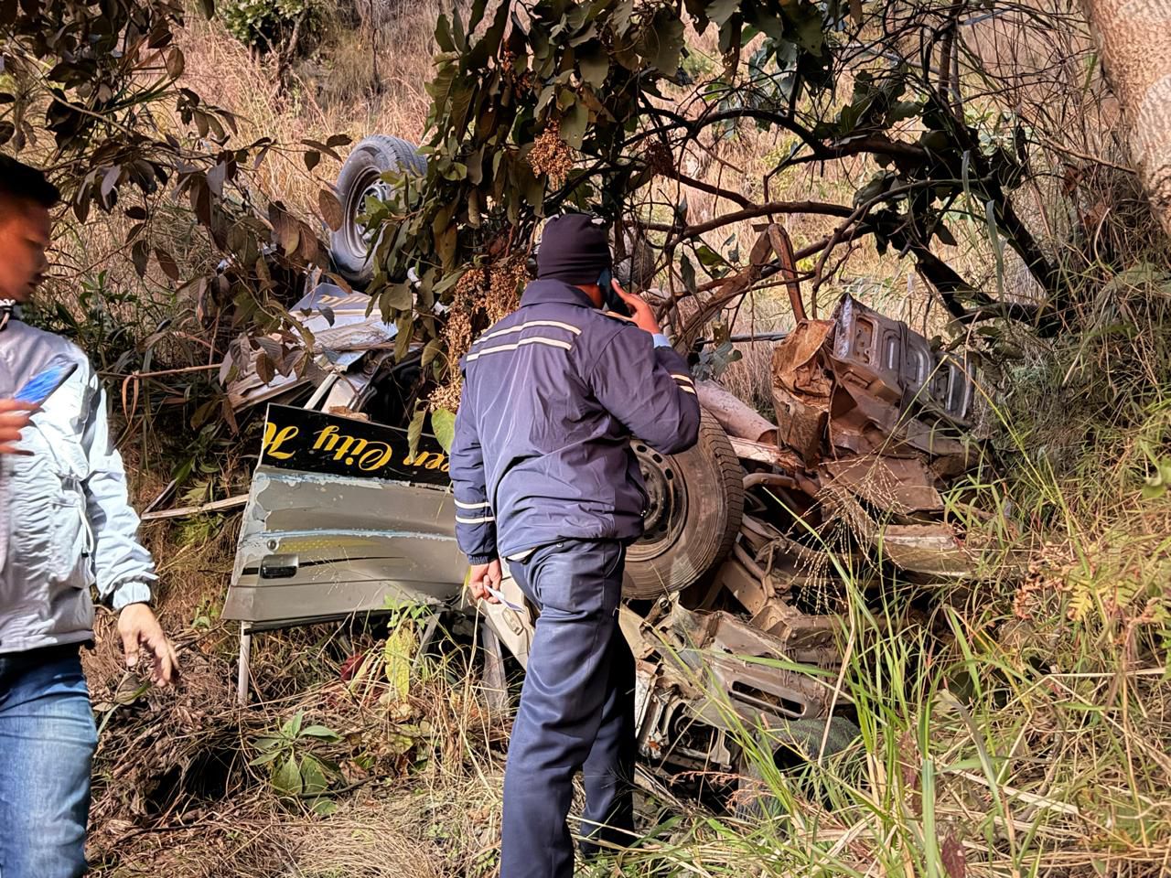 भीमफेदीको जुरीखेतमा भएको सुमो दुर्घटनाका घाइतेमध्ये छ जनाको मृत्यु