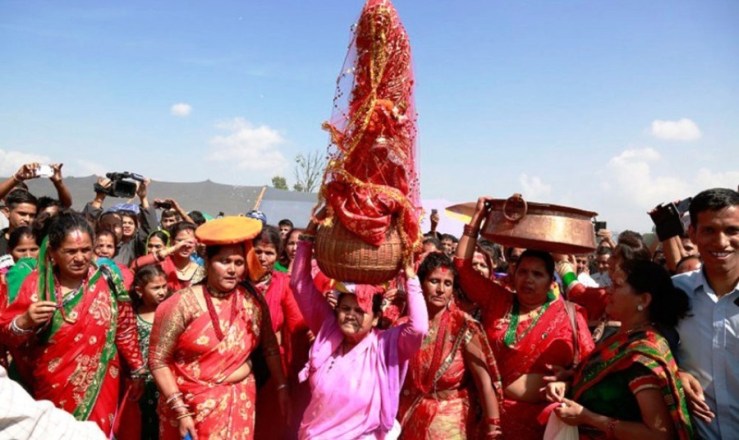 सुदूरपश्चिममा गौरा पर्व सुरु : आज घर घरमा बिरुडा राखि मनाइँदै