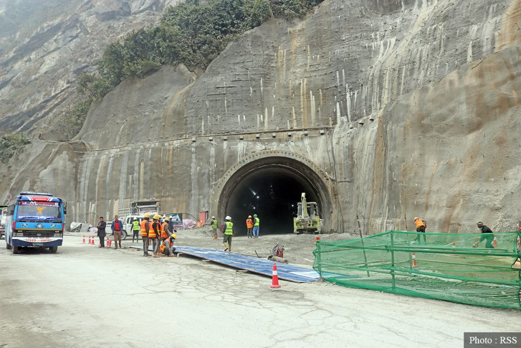 सिद्धबाबा सुरुङमार्गः आगामी मङ्सिरभित्रै गाडी गुडाउने तयारी